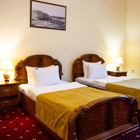 George Hotel Lviv Ngoại thất bức ảnh